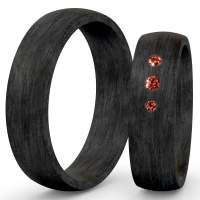Wunderschöne Trauringe aus Carbon mit red cherry Brillanten Wunderschöne Trauringe aus Carbon mit red cherry Brillanten