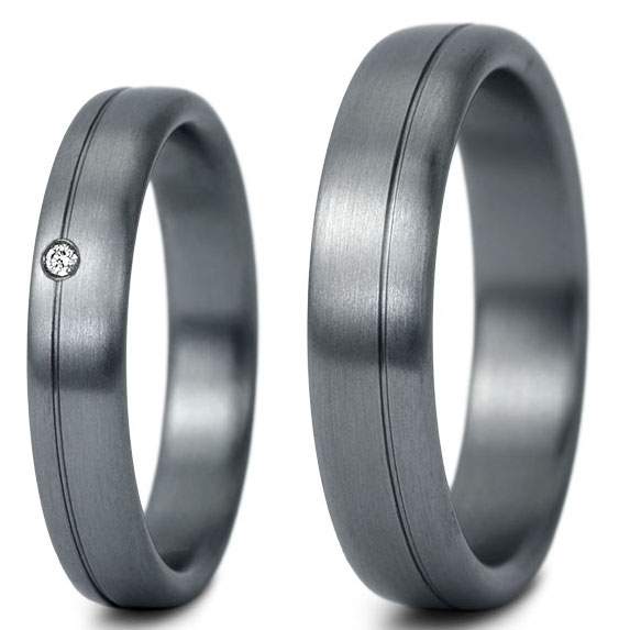 Tantal Trauringe mit Fuge und Brillant 0,015ct