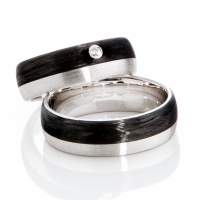 Verlobungsringe Carbon Silber Swarovski Steinbesatz ID1485 Verlobungsringe Carbon Silber Swarovski Steinbesatz ID1485