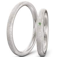 Trauringe schmal Weissgold (750) / Gelbgold (750) mit Brillant 0.025 ct. | (Kanal) Trauringe schmal Weissgold (750) / Gelbgold (750) mit Brillant 0.025 ct. | (Kanal)