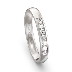 Klassischer Memoire-Ring in Weißgold