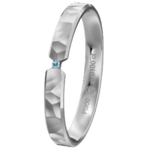 Gehämmerter Platin-Verlobungsring