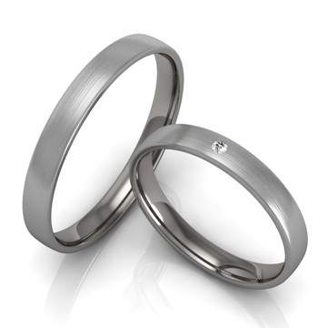 Partnerringe aus Titan mit Brillant, längsmatter Oberfläche und im schlichtem Design